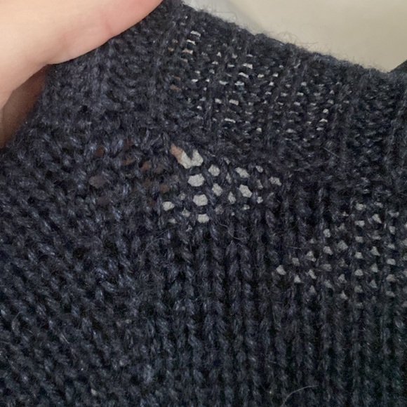 Theory Aleesna Leuna Silk Alpaca Blend Black Knit Button Shoulder Sweater Size M - Picture 12 of 13